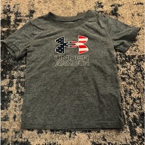 Boys Under Armour T-Shirt Size 4t